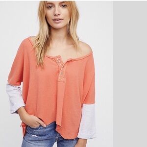 We The Free Free People Star Relaxed Distressed Henley Linen Blend Size L